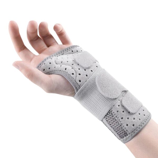 Alternative view of Attelle De Poignet Respirante Et Réglable